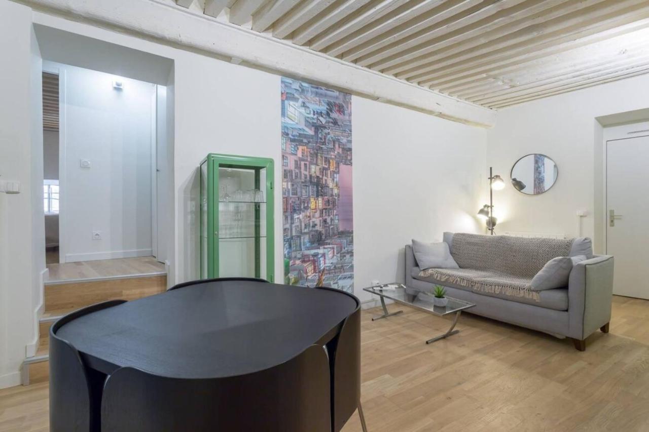 Character Apartment 6 People - City Center Лион Екстериор снимка