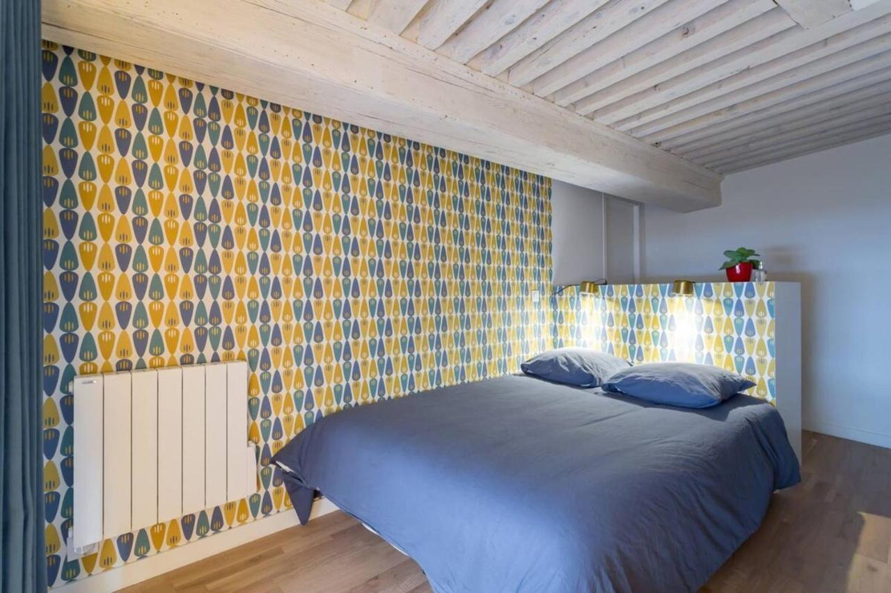 Character Apartment 6 People - City Center Лион Екстериор снимка